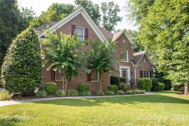 8513 Chilcomb Ct, Waxhaw, NC 28173