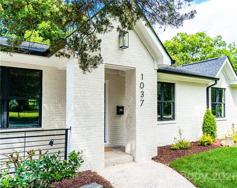 1037 Keystone Ct, Charlotte, NC 28210