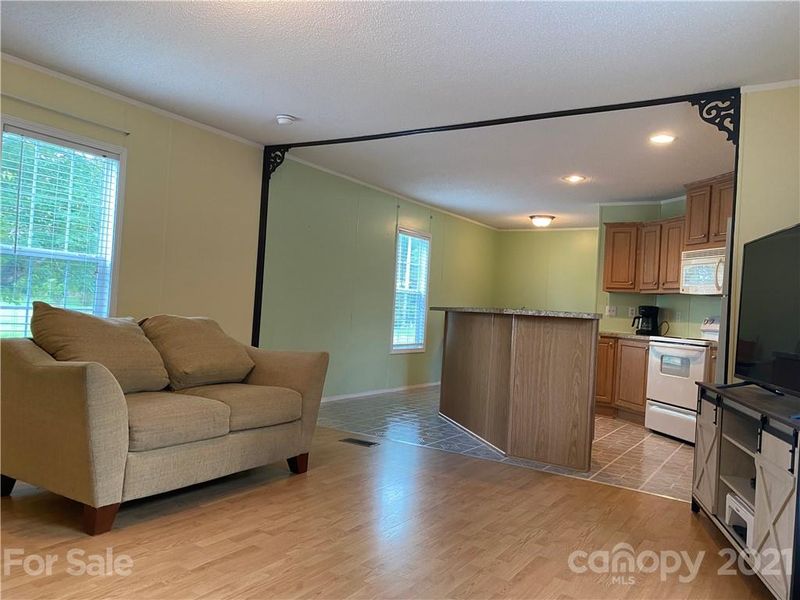 108 Jamestown Dr, Harmony, NC 28634