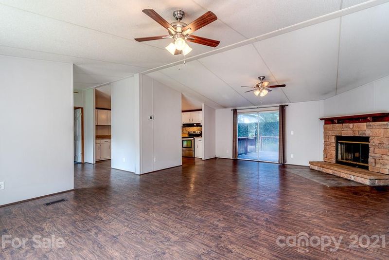 7321 Executive Cir, Denver, NC 28037