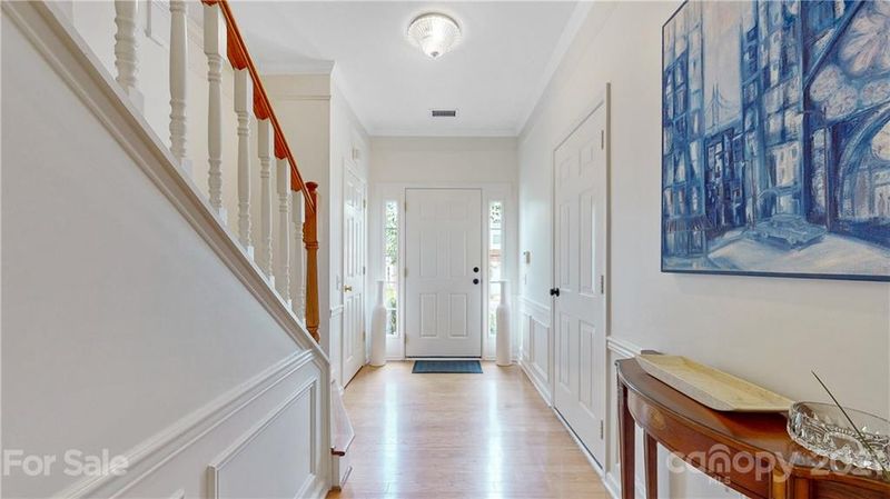 5411 Dockery Dr, Charlotte, NC 28209