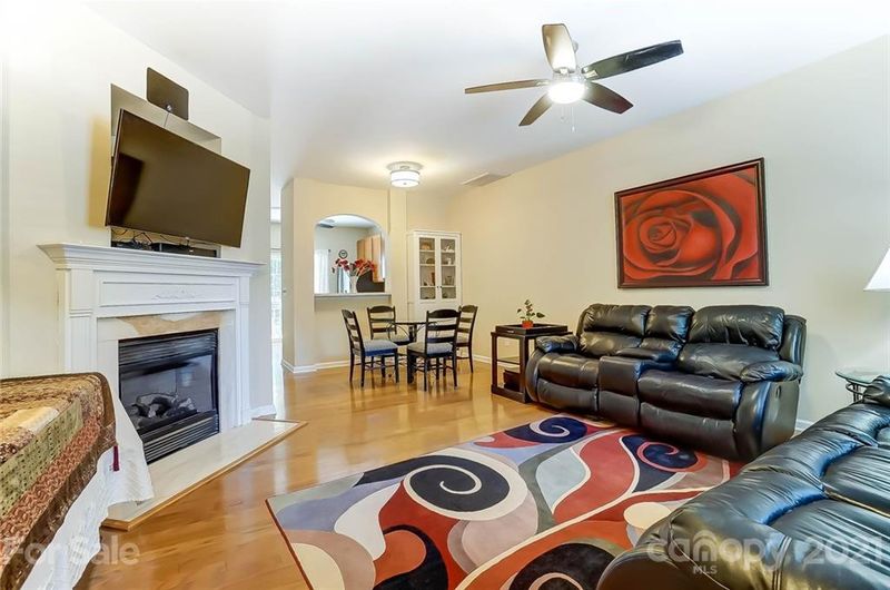 938 Coffee Tree Ln, Rock Hill, SC 29732