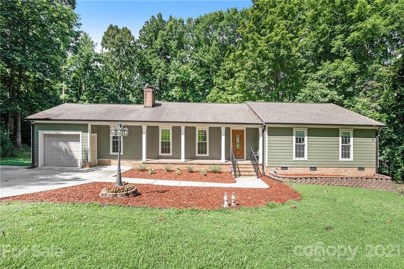 11515 Gelding Dr, Charlotte, NC 28215