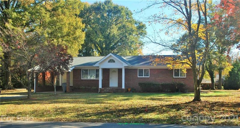 320 Owen Blvd, Charlotte, NC 28213