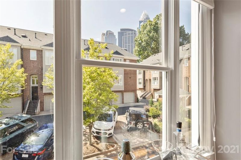 367 W 7th St #367, Charlotte, NC 28202