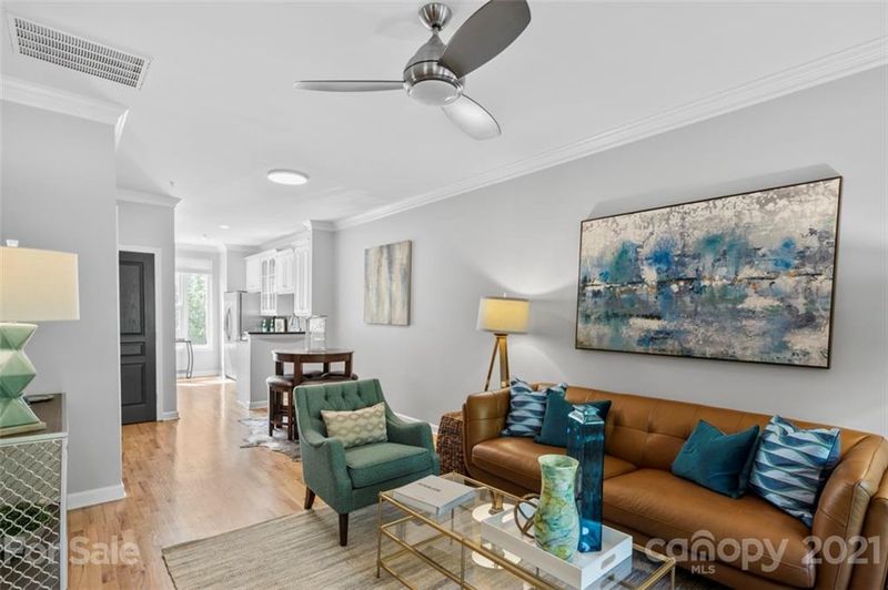 367 W 7th St #367, Charlotte, NC 28202