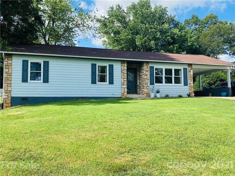 2214 5th Ave NW, Hickory, NC 28601