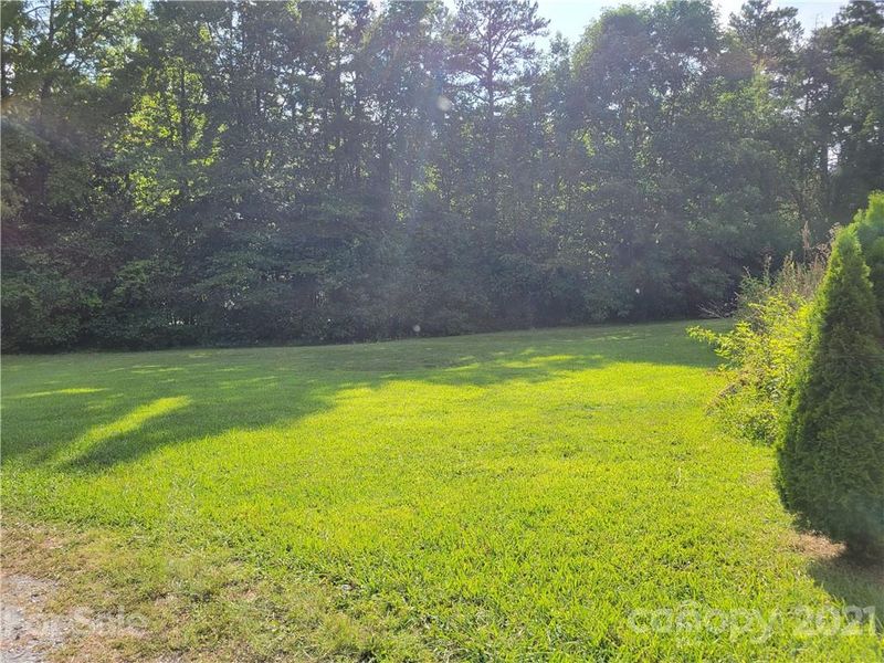 8315 Viola Dr, Charlotte, NC 28215