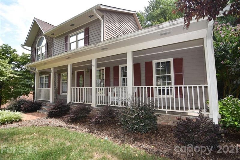 314 31st Avenue Ct NE, Hickory, NC 28601