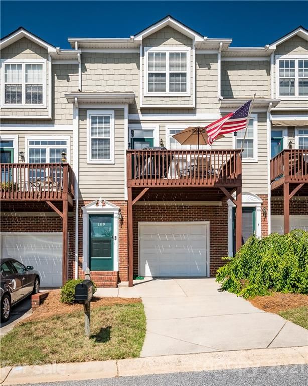 109 Forest Ridge Rd, Mooresville, NC 28117