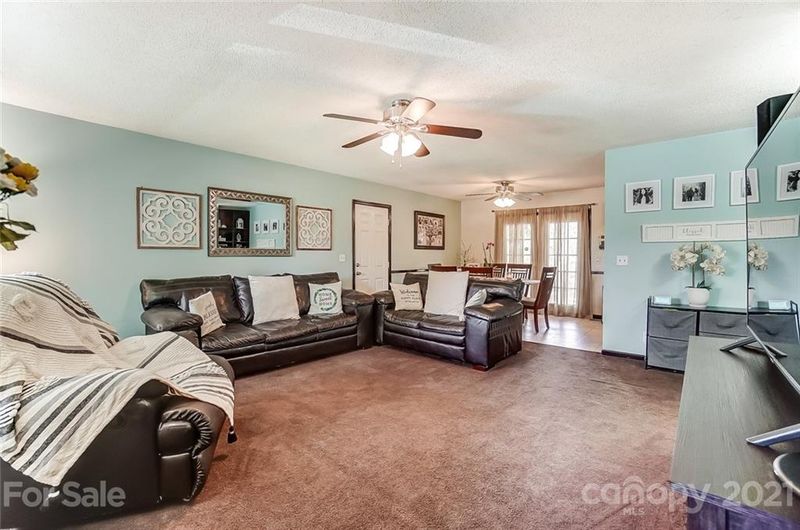 705 Timberlane Dr, Mount Holly, NC 28120