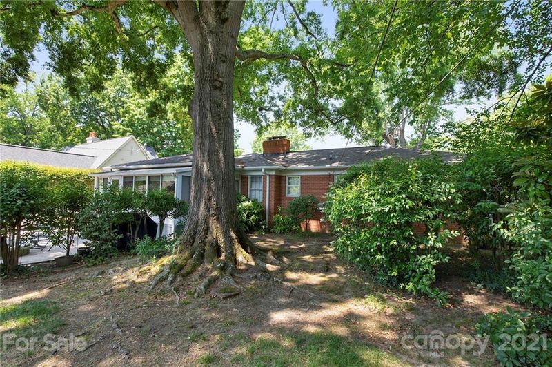 3645 Henshaw Rd, Charlotte, NC 28209
