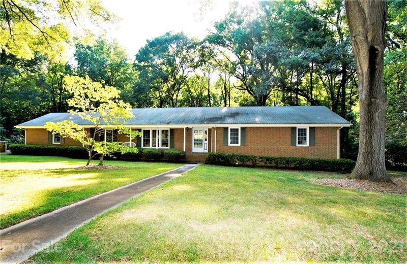110 Keowee Cir, Indian Trail, NC 28079