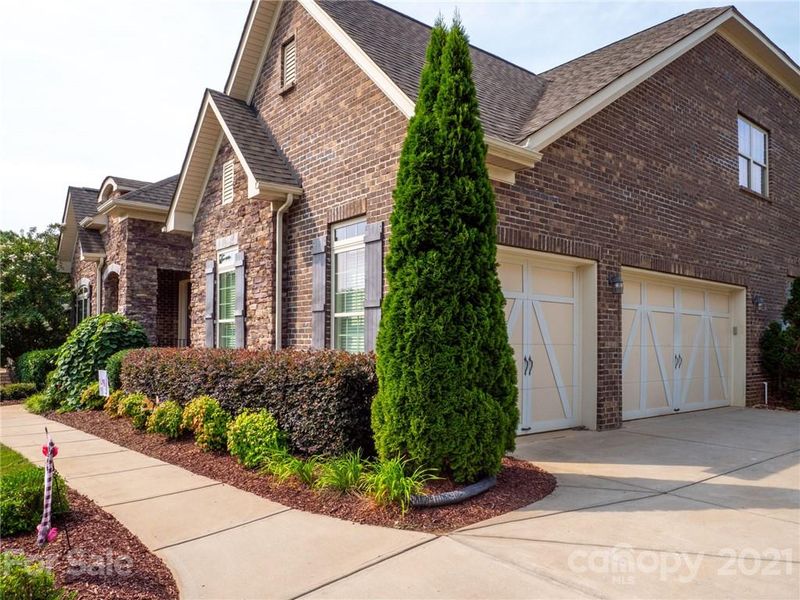 8409 Caesars Head Dr, Waxhaw, NC 28173
