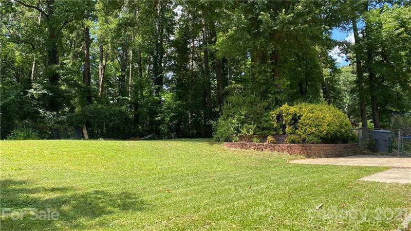 5222 Coronado Dr, Charlotte, NC 28212