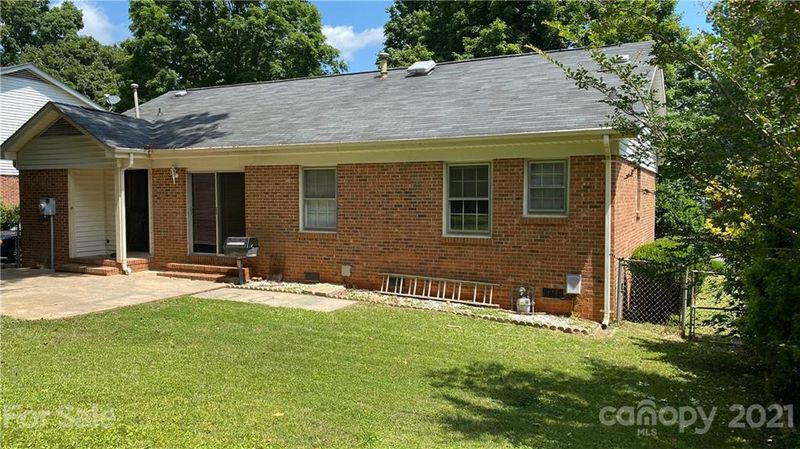 5222 Coronado Dr, Charlotte, NC 28212