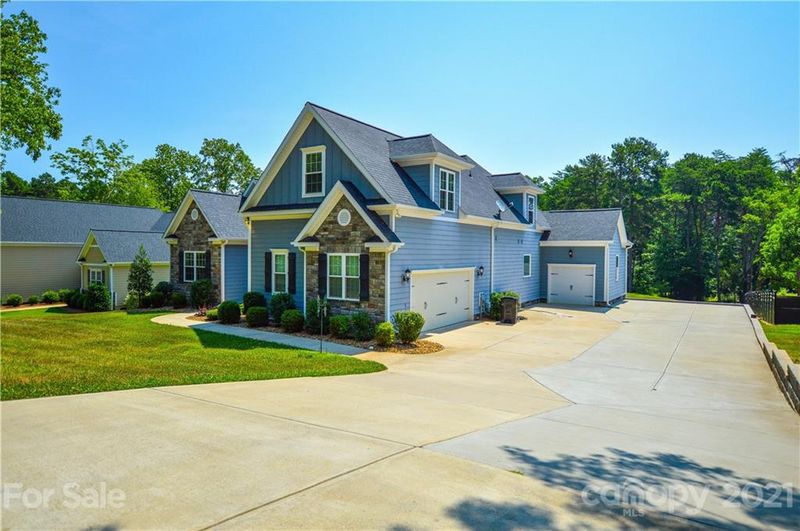 128 Millhouse Rd, Mooresville, NC 28117
