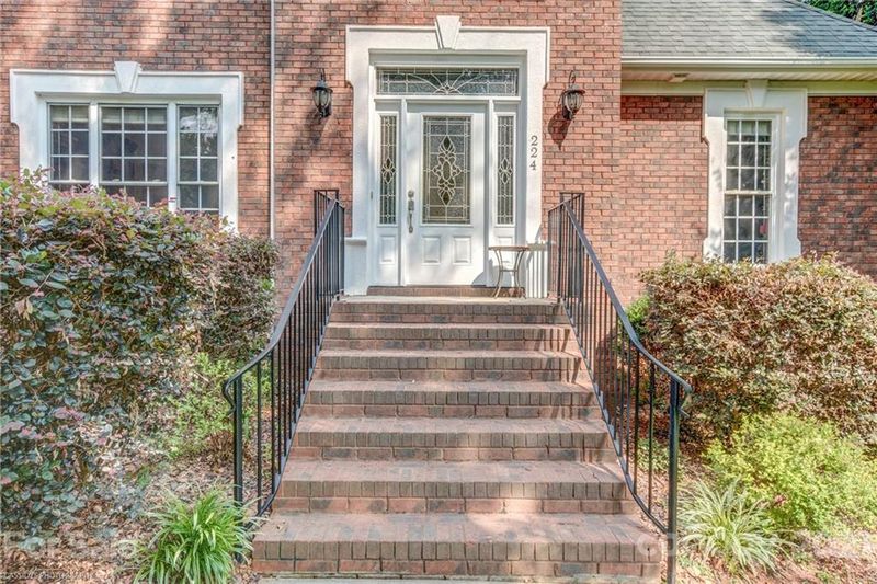224 Highland Forest Dr, Clover, SC 29710