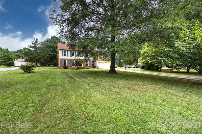 8016 Cedarbrook Dr, Charlotte, NC 28215