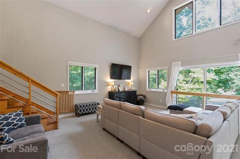 549 Lake Cir, Troutman, NC 28166