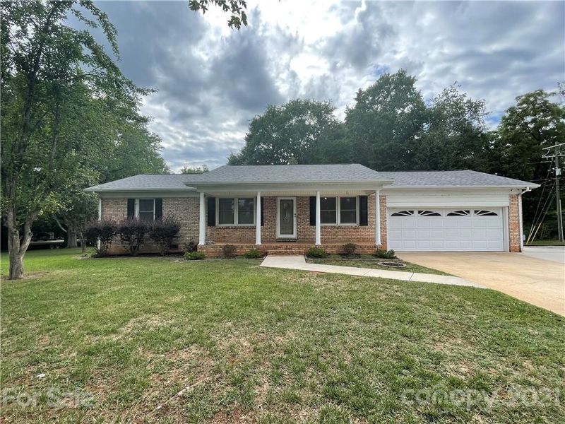 10 Columbine Cir, Belmont, NC 28012
