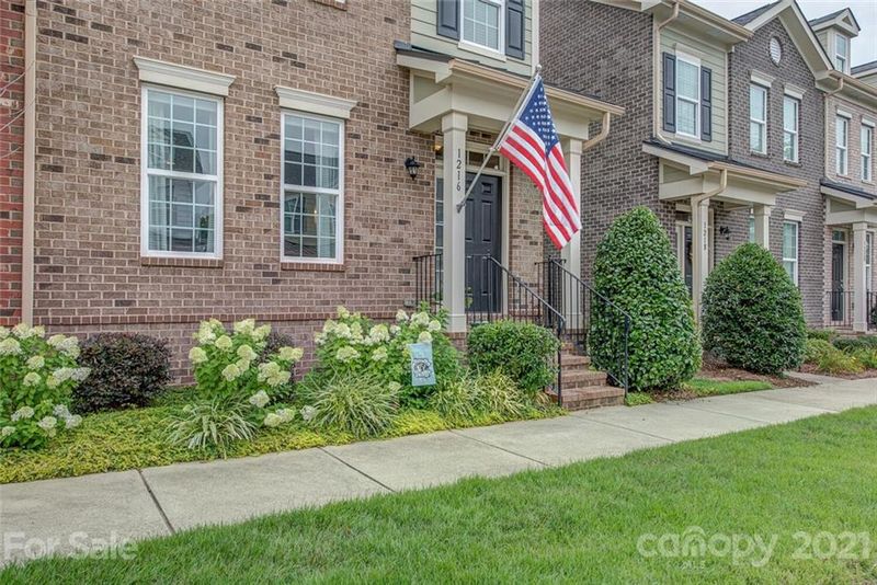 1216 Assembly St, Belmont, NC 28012