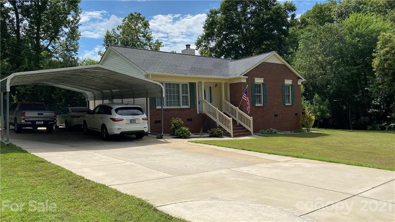 1233 Roundtree Cir, Rock Hill, SC 29732