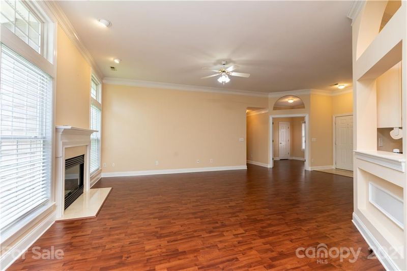 3028 Walsingham Ct, Matthews, NC 28105