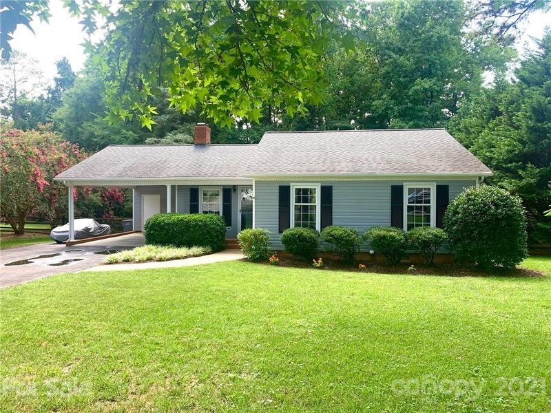 1818 Independence Sq, Kannapolis, NC 28081