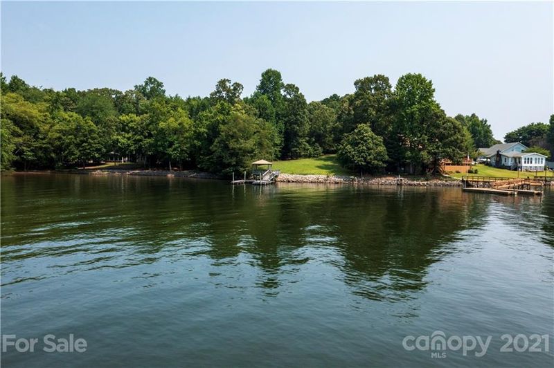 8653 Howard Dr, Terrell, NC 28682