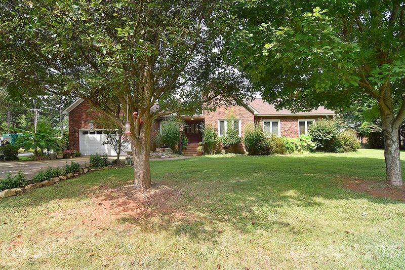 3314 Sam Wilson Rd, Charlotte, NC 28214