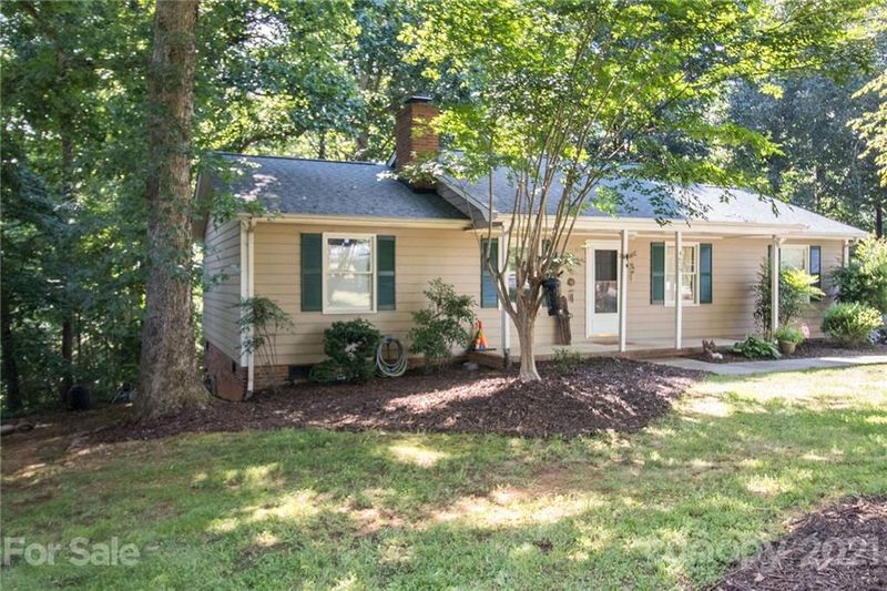 4629 Longbriar Dr, Gastonia, NC 28056