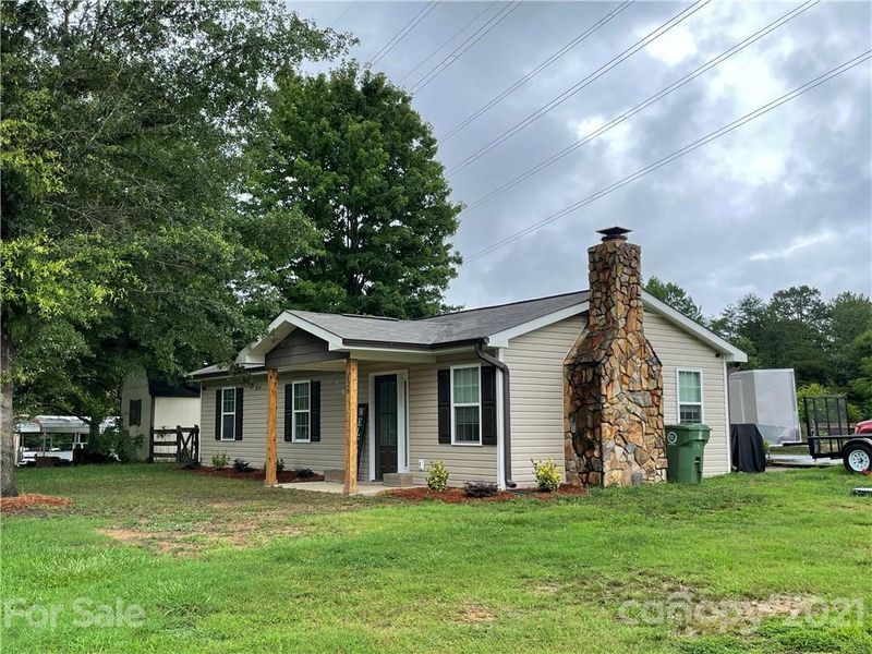 126 Smith Clemmer Rd, Mount Holly, NC 28120