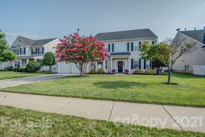 813 Pinkney Pl, Stanley, NC 28164