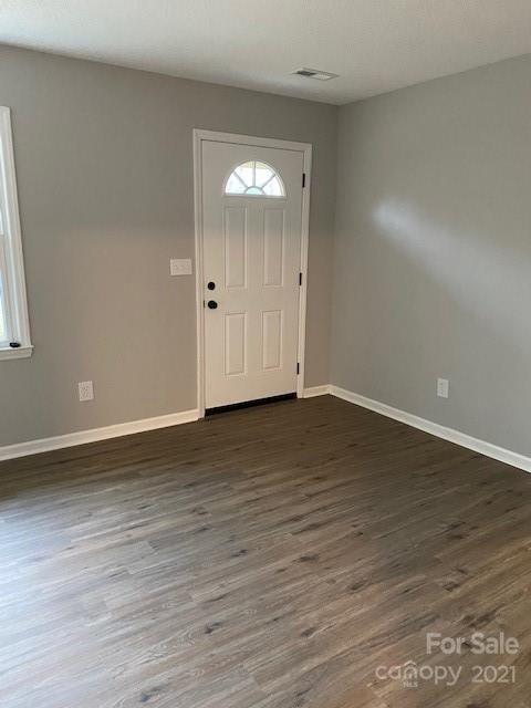 826 Crestridge Rd, Statesville, NC 28677