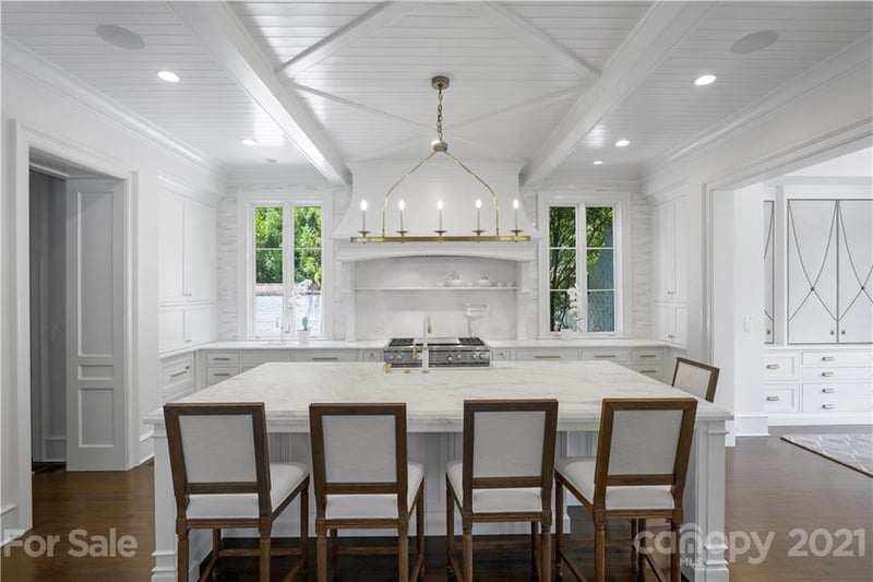 2251 Vernon Dr, Charlotte, NC 28211