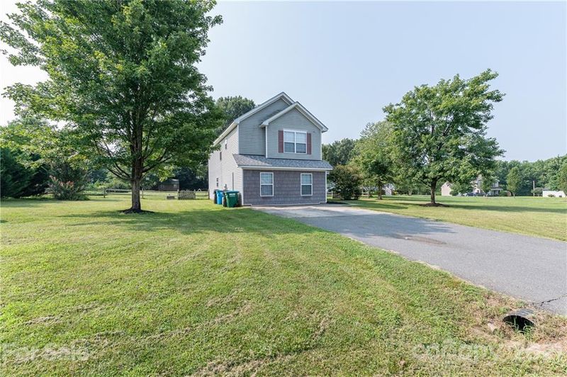 6019 Sunrise Ln, Monroe, NC 28112