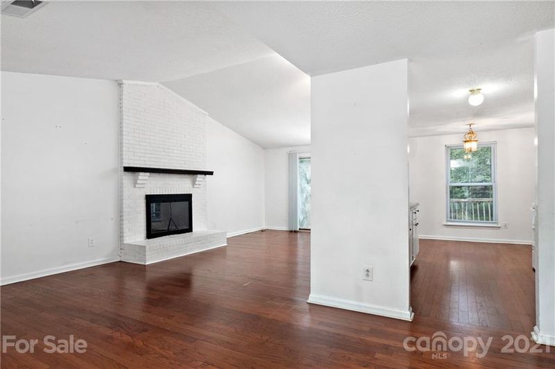 8538 Glenway Ct, Charlotte, NC 28226