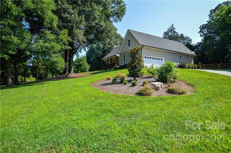 1170 N Mount Pleasant Rd, Mount Pleasant, NC 28124