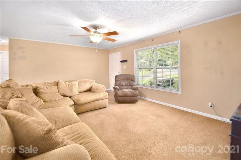 9809 Townsbury Pl, Charlotte, NC 28215