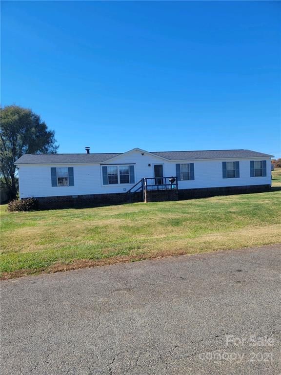 2357 Dillon Dr, Newton, NC 28658