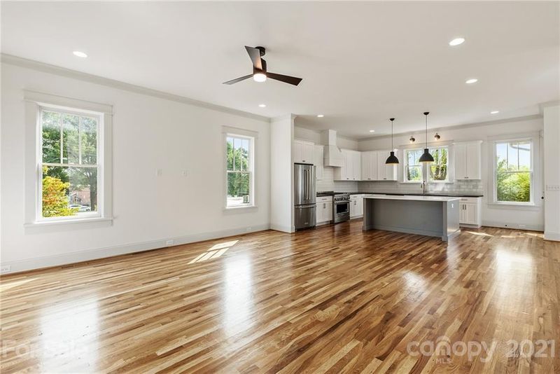 3807 Plainview Rd, Charlotte, NC 28208