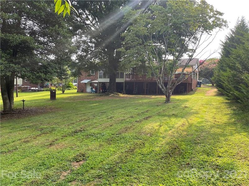 3703 21st St NE, Hickory, NC 28601