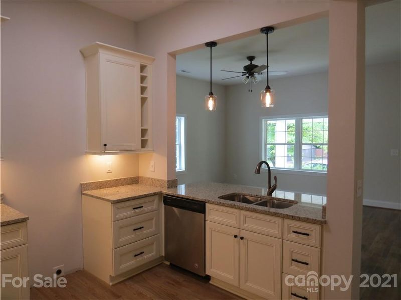 112 Todd Dr, Concord, NC 28025
