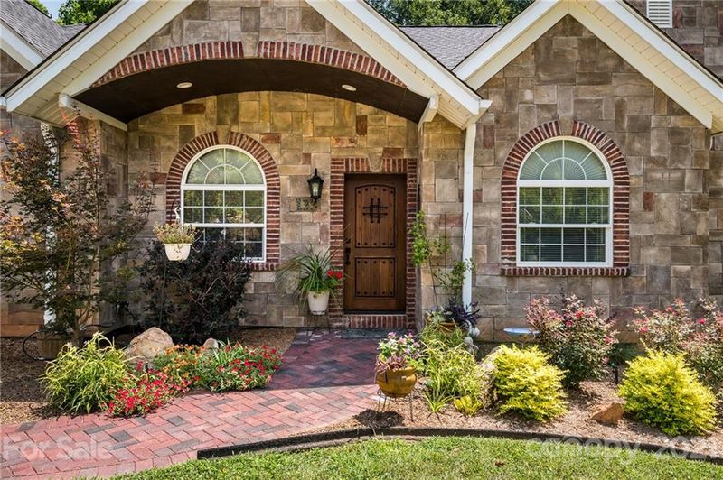 135 Rushing Water Ln #6, Troutman, NC 28166