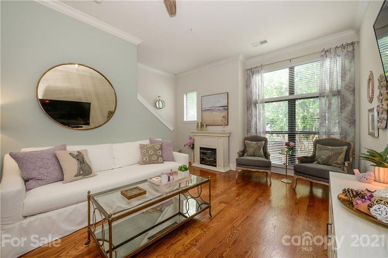 471 M St, Charlotte, NC 28204