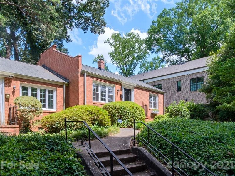 1837 Jameston Dr, Charlotte, NC 28209