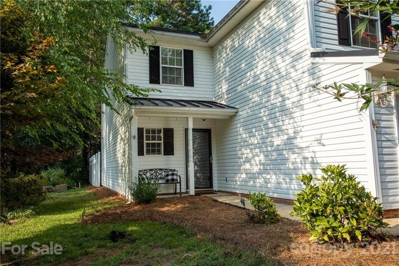 208 Autumn Leaf Ln, Clover, SC 29710