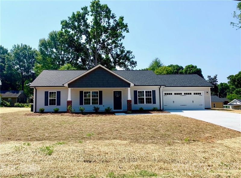 303 Walker St, Kannapolis, NC 28081