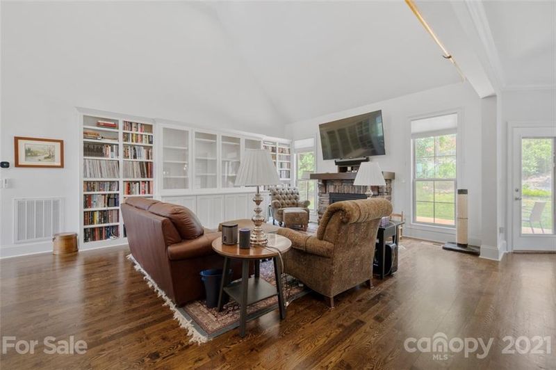 150 43rd Avenue Dr NW, Hickory, NC 28601